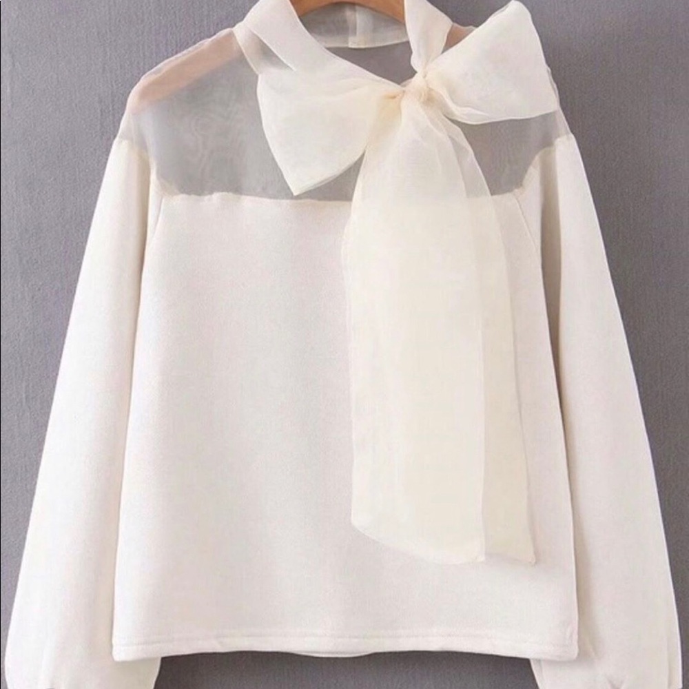 Mulberry & King ivory bow combo sweater